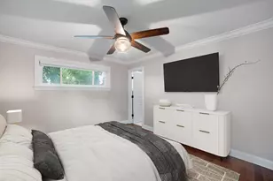 109 Crest Ave, Elk Grove Village, IL 60007 - Photo 13