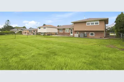8828 W 98th Street, Palos Hills, IL 60465 - Photo 23