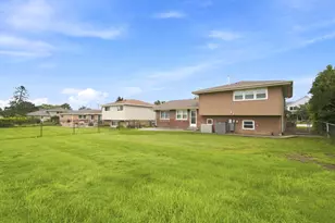 8828 W 98th St, Palos Hills, IL 60465 - Photo 23