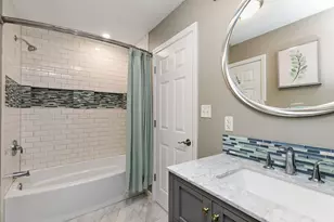 40W719 Longshadow Ln, Campton Hills, IL 60175 - Photo 33