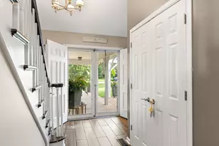 40W719 Longshadow Ln, Campton Hills, IL 60175 - Photo 5