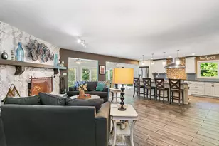 40W719 Longshadow Ln, Campton Hills, IL 60175 - Photo 15