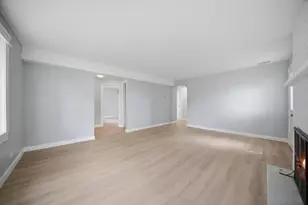 15811 S Whipple Ave, Markham, IL 60428 - Photo 7