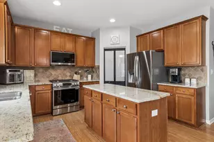 711 Jorstad Dr, North Aurora, IL 60542 - Photo 13