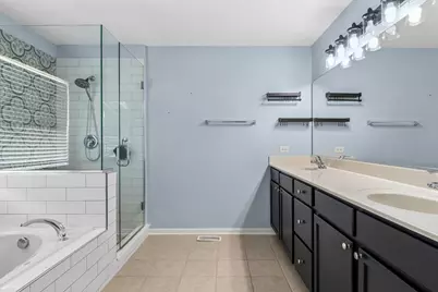 711 Jorstad Drive, North Aurora, IL 60542 - Photo 19