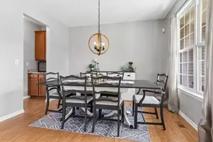 711 Jorstad Dr, North Aurora, IL 60542 - Photo 7