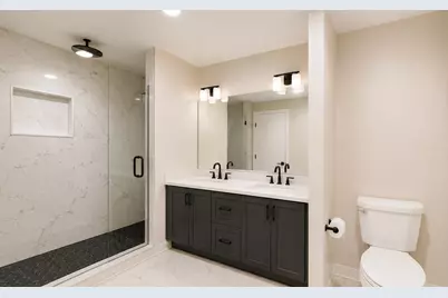 1225 W Addison Street #1, Chicago, IL 60613 - Photo 23