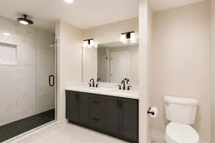 1225 W Addison St, Chicago, IL 60613 - Photo 23