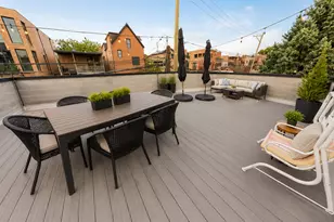 1225 W Addison St, Chicago, IL 60613 - Photo 15