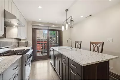 319 W Webster Avenue #1, Chicago, IL 60614 - Photo 9