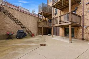 319 W Webster Ave, Chicago, IL 60614 - Photo 25