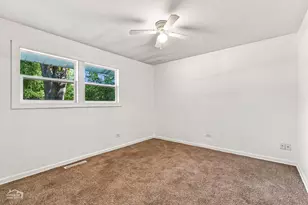 4515 Willow Ln, McHenry, IL 60050 - Photo 9