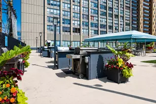 655 W Irving Park Rd, Chicago, IL 60613 - Photo 21
