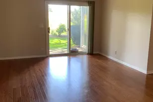 1675 Mansfield Ct, Roselle, IL 60172 - Photo 5