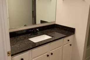 1675 Mansfield Ct, Roselle, IL 60172 - Photo 9