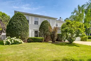 410 Lamont Terrace, Buffalo Grove, IL 60089 - Photo 3