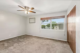 224 Raintree Ct, Aurora, IL 60504 - Photo 19