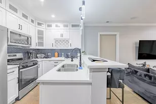 4634 S Langley Ave, Chicago, IL 60653 - Photo 3