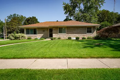 2011 Douglas Street, Joliet, IL 60435 - Photo 3