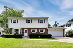 228 S Dwyer Ave, Arlington Heights, IL 60005 - Photo 1