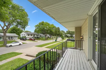 669 White Pine Road, Buffalo Grove, IL 60089 - Photo 23