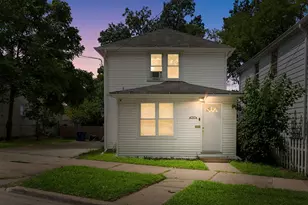 556 Caroline Pl, Waukegan, IL 60085 - Photo 1