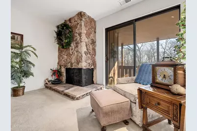 1S055 Spring Road #2C, Oakbrook Terrace, IL 60181 - Photo 5
