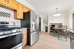 1713 Bataan St, Joliet, IL 60435 - Photo 9