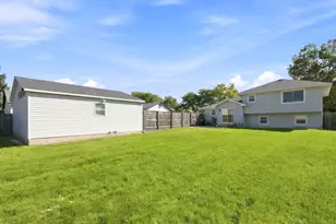 1713 Bataan St, Joliet, IL 60435 - Photo 25