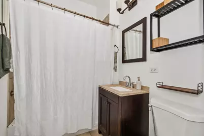 1319 W Foster Avenue, Chicago, IL 60640 - Photo 35