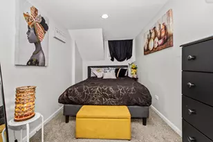 1319 W Foster Ave, Chicago, IL 60640 - Photo 13