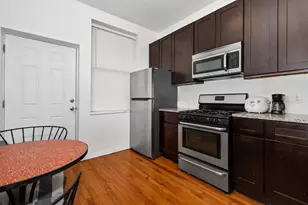 1319 W Foster Ave, Chicago, IL 60640 - Photo 21
