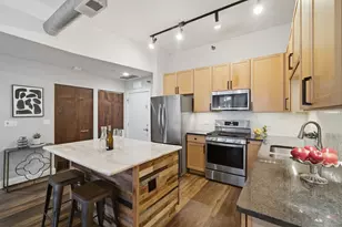 901 W Madison St, Chicago, IL 60607 - Photo 3