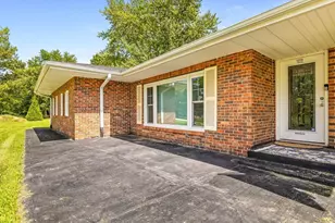 5420 Golden Prairie Cir, Rockford, IL 61109 - Photo 5