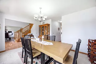 5583 Wheat Dr, Rockford, IL 61102 - Photo 9