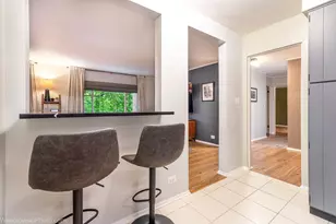 360 Claymoor Rd, Hinsdale, IL 60521 - Photo 7