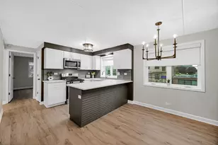 225 E Wing St, Arlington Heights, IL 60004 - Photo 7
