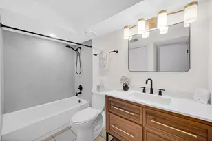 225 E Wing St, Arlington Heights, IL 60004 - Photo 21
