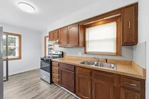 829 N Roy Ave, Melrose Park, IL 60164 - Photo 11
