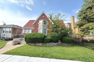 6206 W Barry Ave, Chicago, IL 60634 - Photo 1
