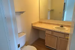 234 Birmingham Ct, Roselle, IL 60172 - Photo 7