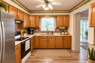 1059 Meadow Ln, Colona, IL 61241 - Photo 5