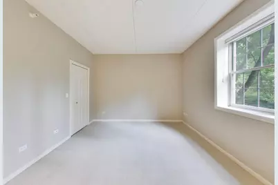 940 Augusta Way #105, Highland Park, IL 60035 - Photo 9