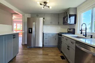 7000 W 71st Pl, Chicago, IL 60638 - Photo 11
