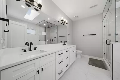 3536 N Albany Avenue, Chicago, IL 60618 - Photo 11