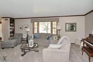 1354 Mill Pond Rd, Bourbonnais, IL 60914 - Photo 3