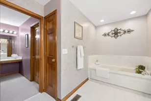 1616 Rolling Hills Dr, Crystal Lake, IL 60014 - Photo 27