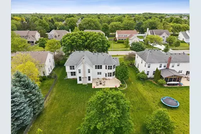 1616 Rolling Hills Drive, Crystal Lake, IL 60014 - Photo 41