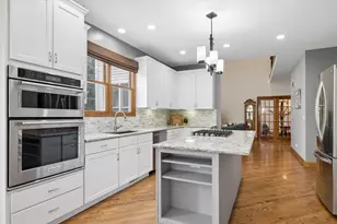 1616 Rolling Hills Dr, Crystal Lake, IL 60014 - Photo 15