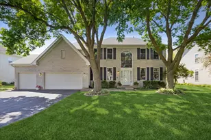 1616 Rolling Hills Dr, Crystal Lake, IL 60014 - Photo 3